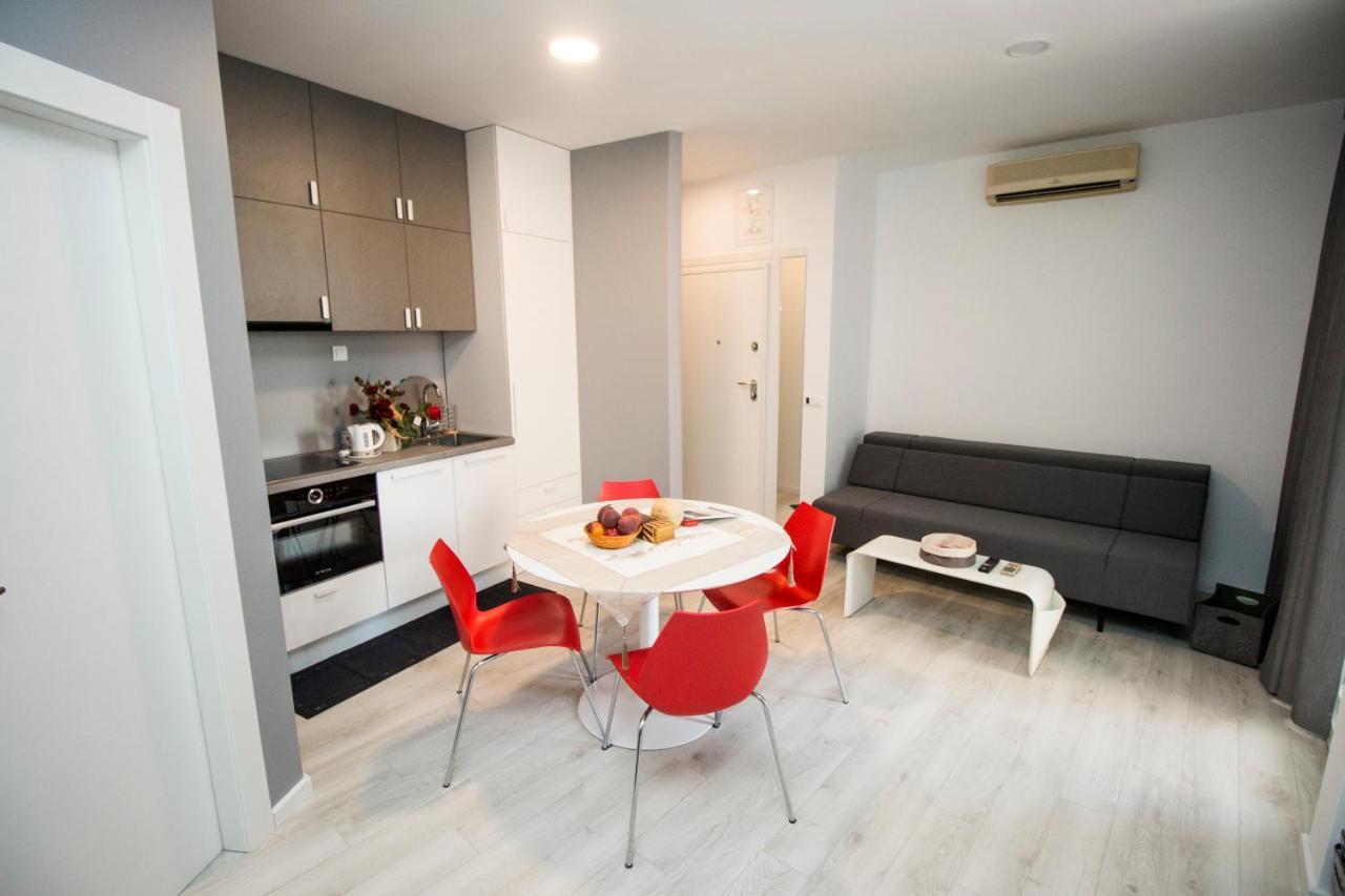 Apartman Gusar -Top Position, Close To The Center And The Beach, Fully Equipped Omiš Exteriör bild