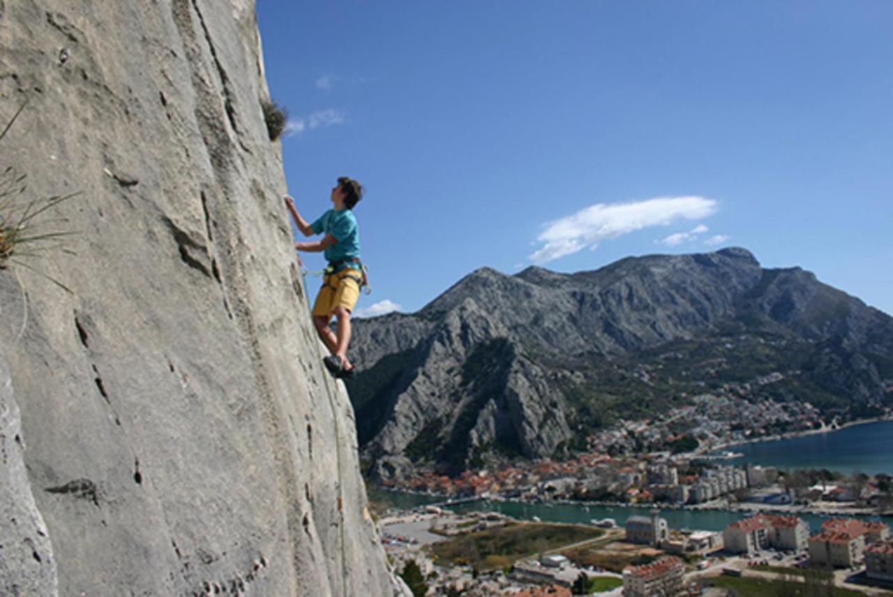 Apartman Gusar -Top Position, Close To The Center And The Beach, Fully Equipped Omiš Exteriör bild